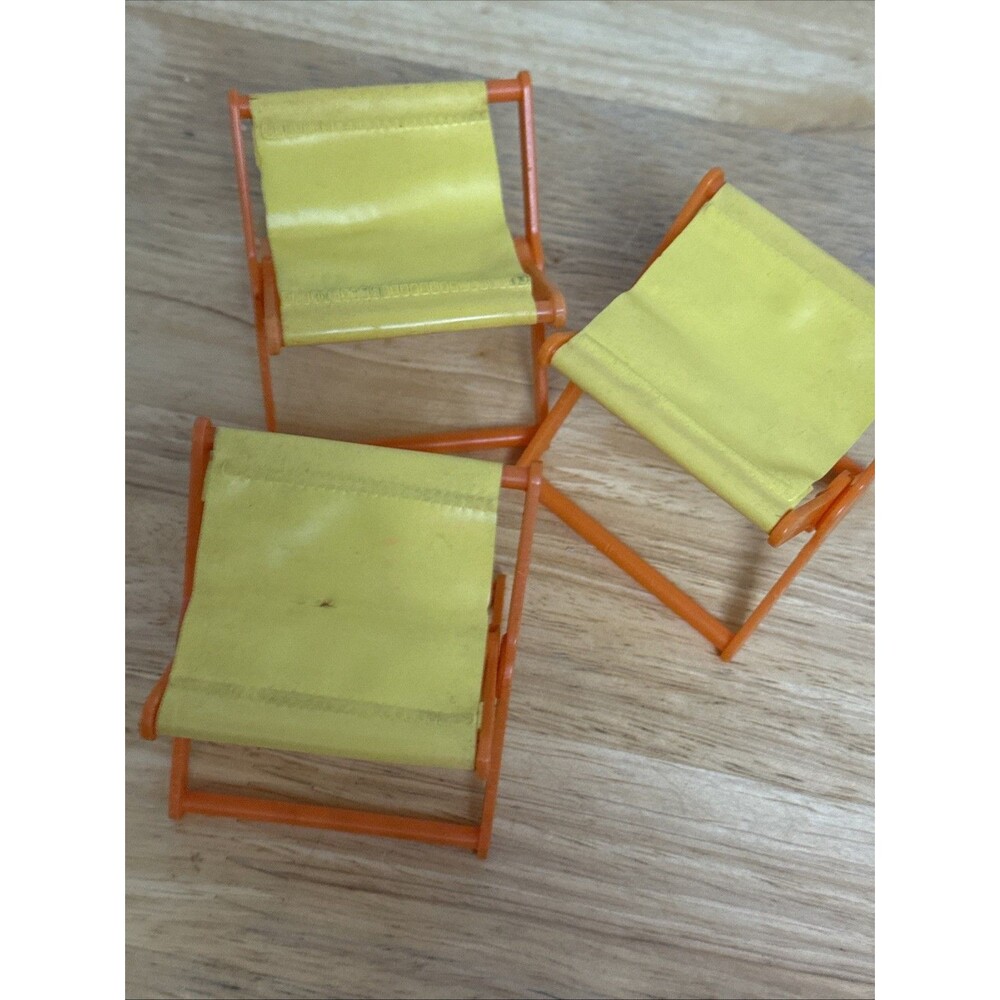 Vtg Barbie Orange & Yellow Camping Out Chairs Sleeping Bags Chaise Lounge - Picture 12 of 12